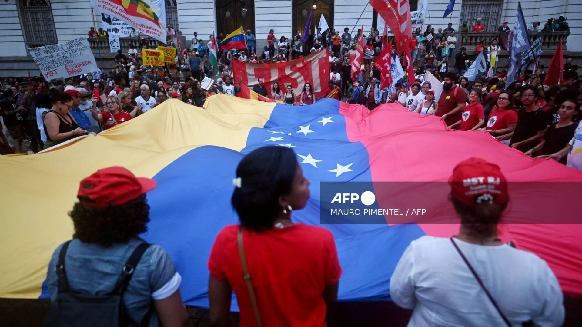 El jefe de la mayoría republicana en la Cámara de Representantes asistió junto a otros congresistas