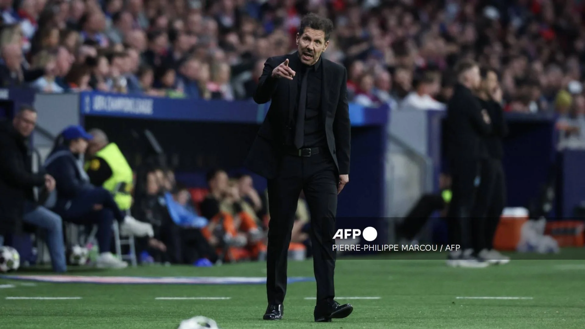 El Cholo Simeone planteó un partido de ida y vuelta para clasificar a octavos de final.