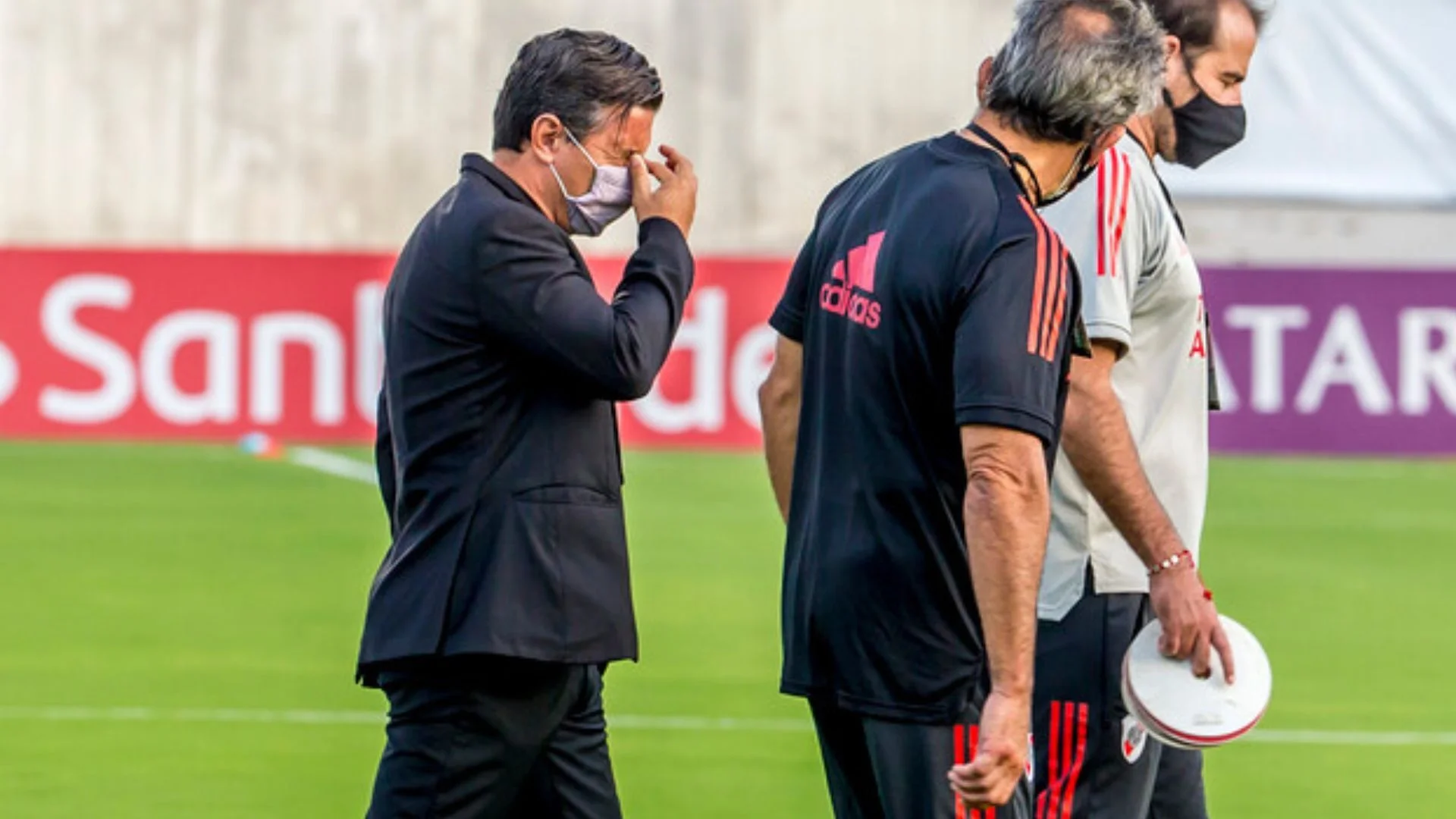 El técnico anunció su salida del equipo argentino.