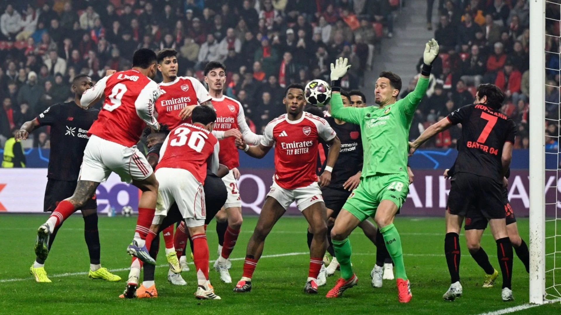 El Arsenal rescató el empate en la última jugada del partido.