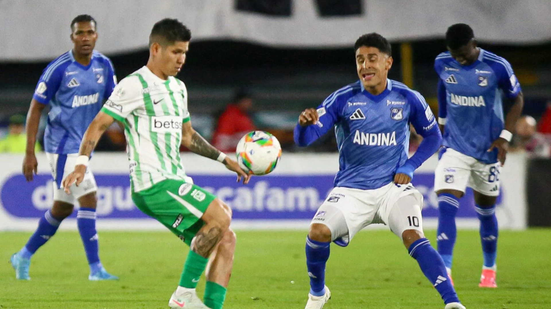 Nacional cayó goleado por Millonarios en Bogotá por Liga Betplay.