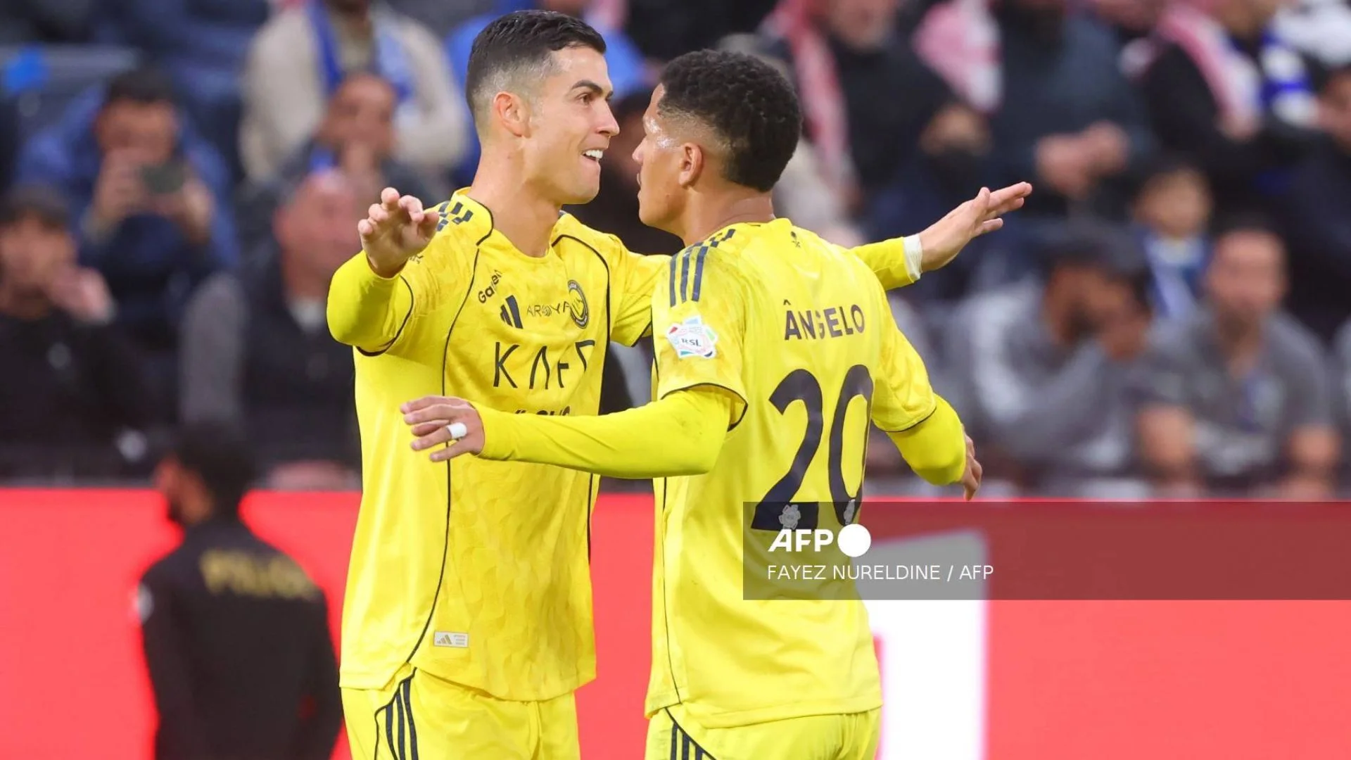 Cristiano Ronaldo celebra gol en Arabia.