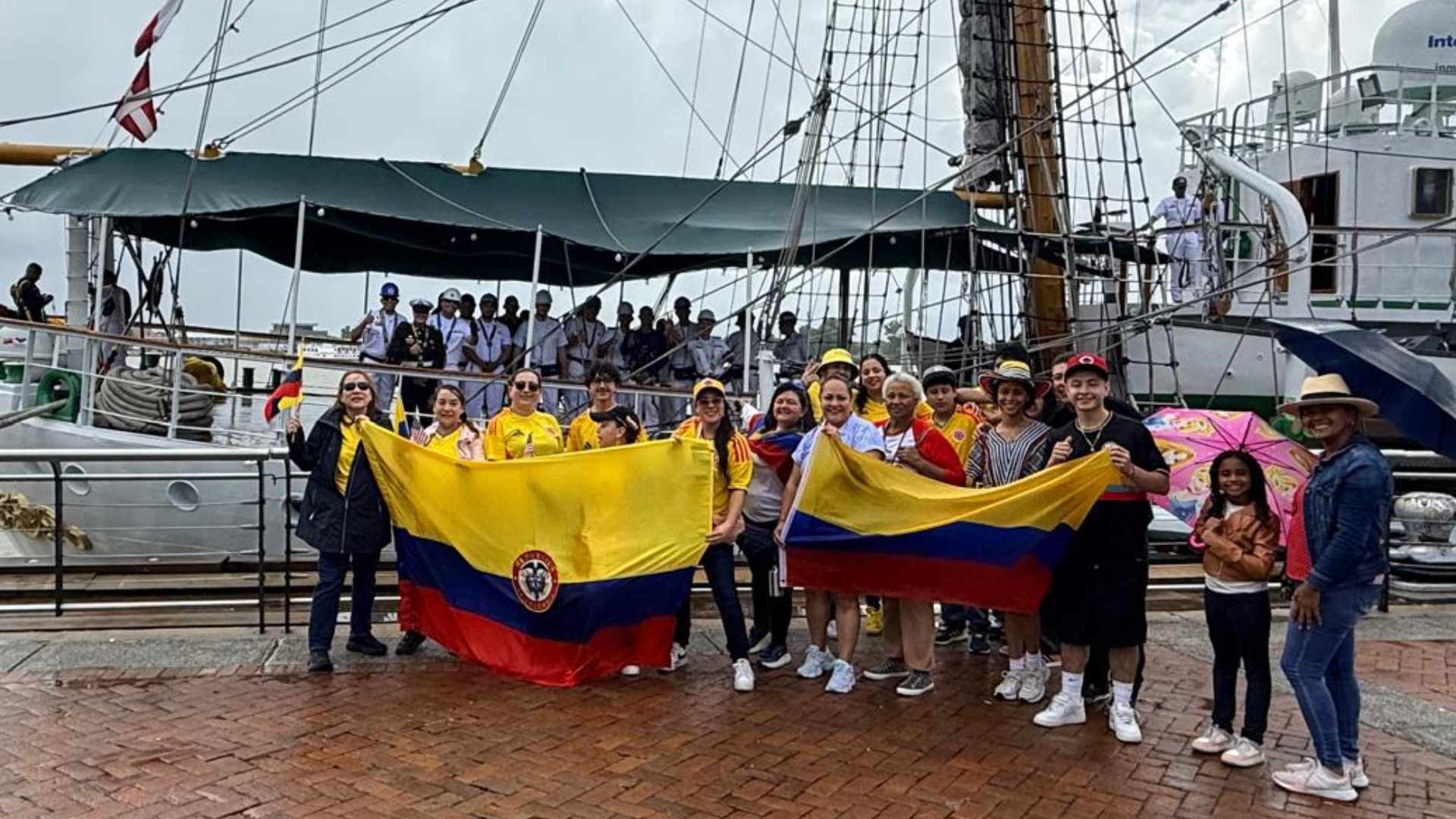 Buque ARC Gloria de la Armada Nacional.